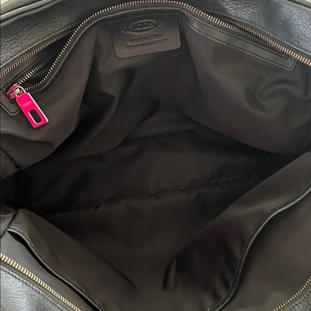 Elegant Tod's Black Leather Briefcase for Men
